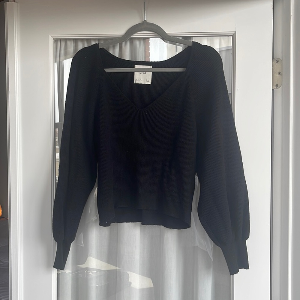 Abercrombie & Fitch black sweater large